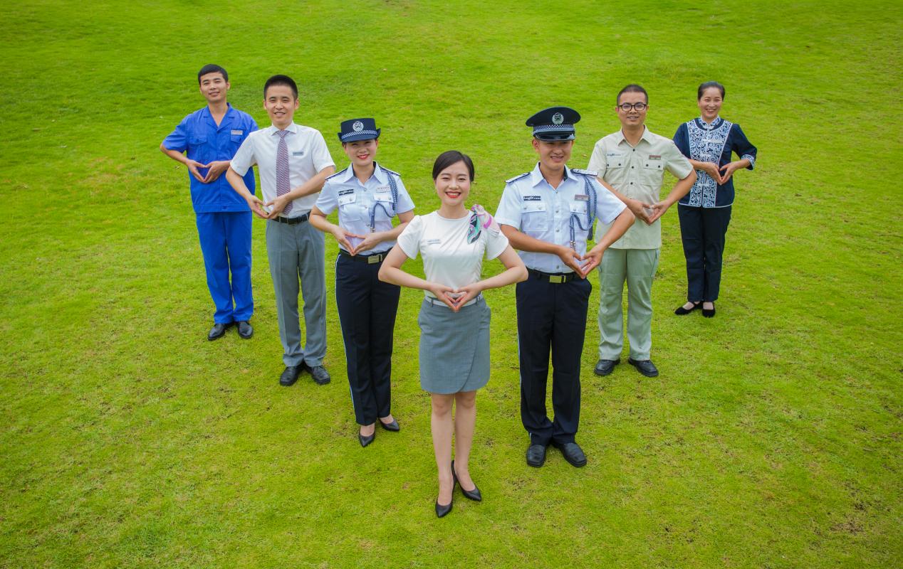 有温度 有智慧——龙湖智创生活领跑物管服务心赛道